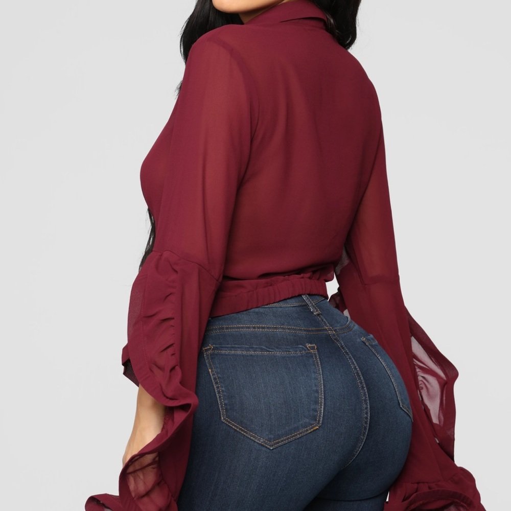 Fashion Nova Bell Sleeve Around Top - NWT - Picture 3 of 5